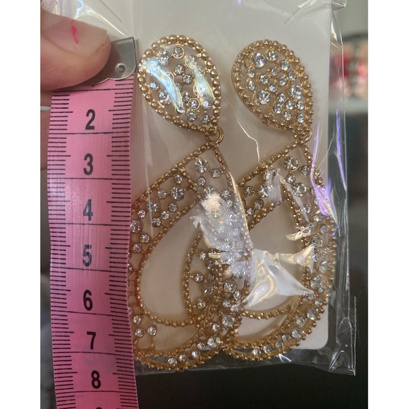 Gold oversized embellished earrings! - Picture 2 of 3
